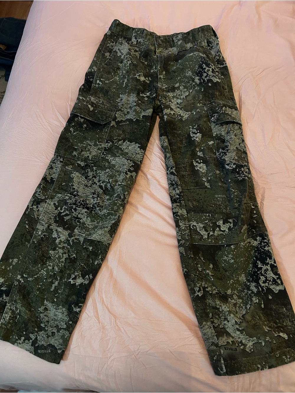 RedHead Silent Hide Camouflage Pants. Youth XL.